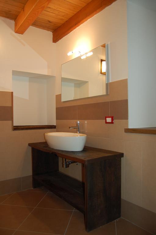 Il Nocciolo Bed and Breakfast Bard Exterior foto